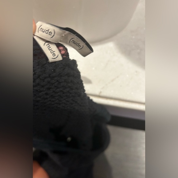 Gorgeous crochet stretch NUDE cotton knit top with beautiful detail & bow tie up - Picture 7 of 7